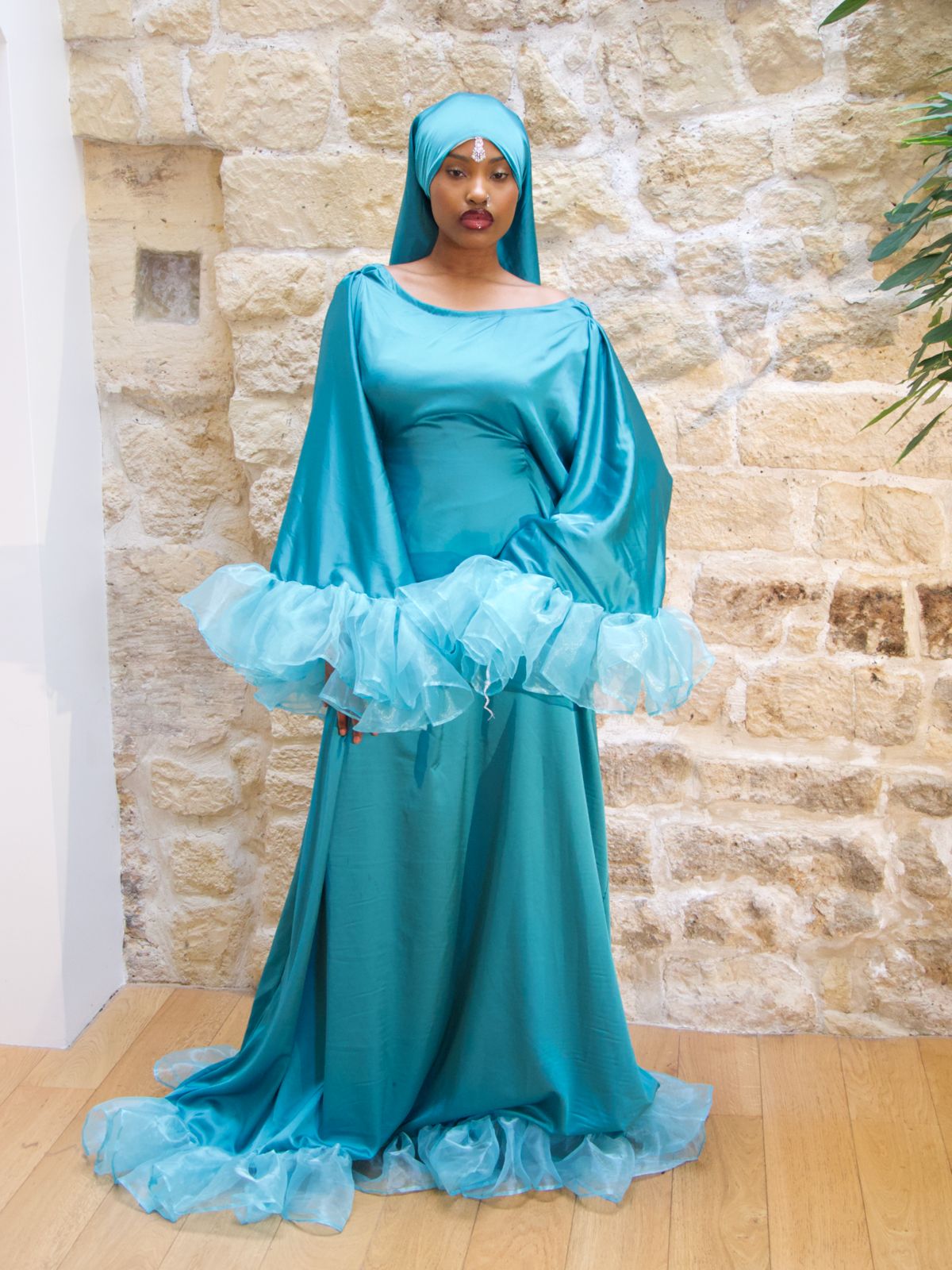 Fadima Dress – Élégance & Volume Élégant