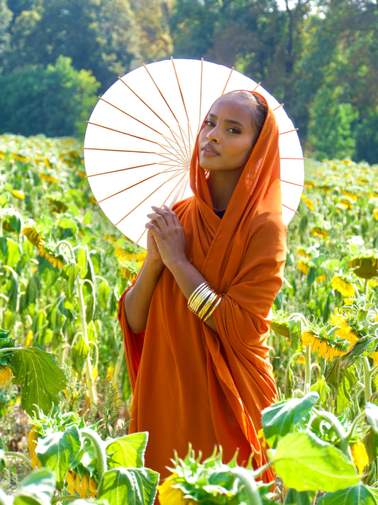 Aïcha – Melfha cousue et modernisée, prête-à-porter saharienne