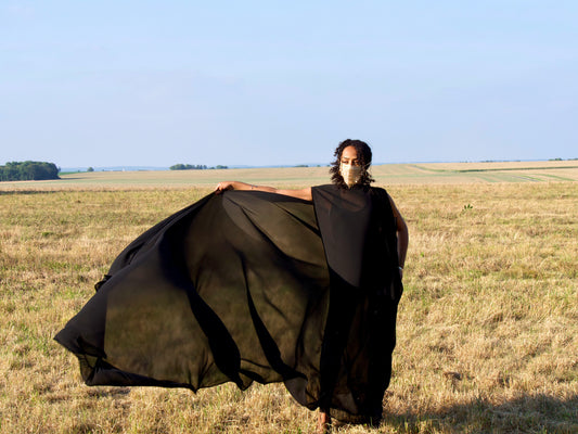 Khadija – Melfha cousue modernisée noire, tenue saharienne élégante